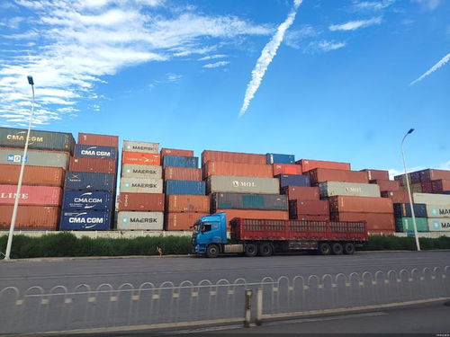 我國(guó)前4個(gè)月貨物貿(mào)易進(jìn)出口增長(zhǎng)5.7%，電子商務(wù)持續(xù)驅(qū)動(dòng)外貿(mào)新動(dòng)能